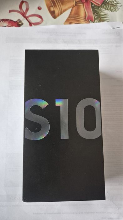 Samsung  Galaxy  S10