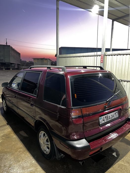 Mitsubishi Space Wagon