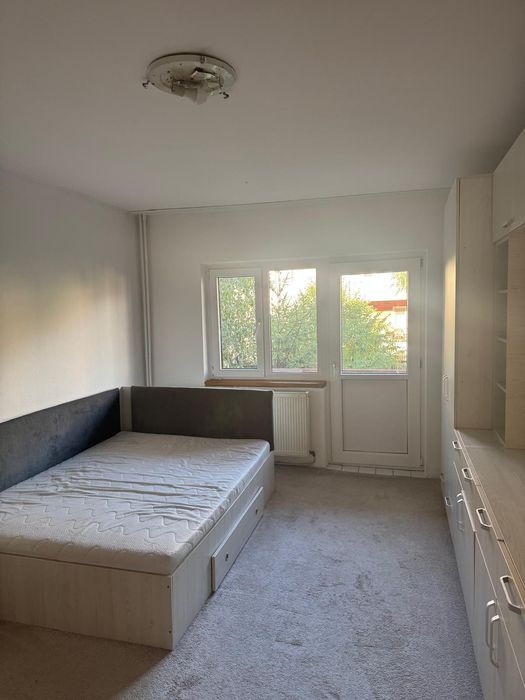 Inchiriez apartament doua camere