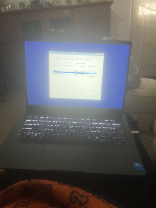 Laptop  Dell Pro 14