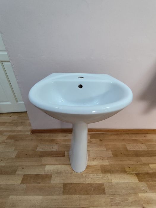 Раковина + пьедестал продам
