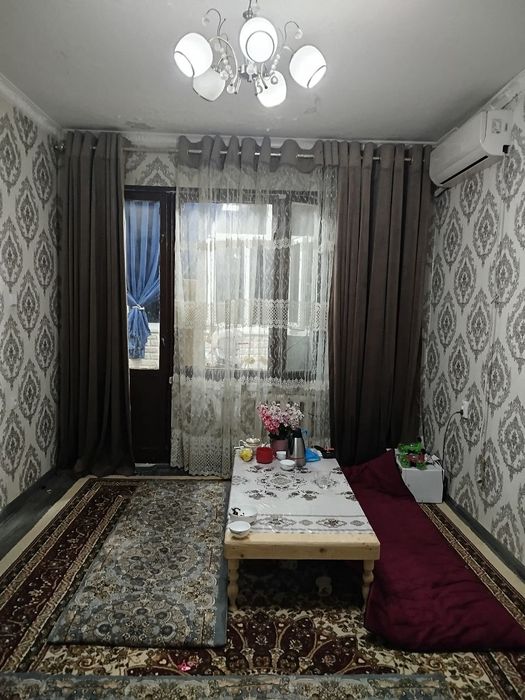 Chilonzor 20-kavartlda 1 xonali uy sotiladi srochna