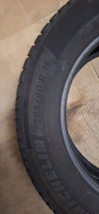 КАТО НОВИ! 2 бр 205 60 16 Michelin crossclimate 2