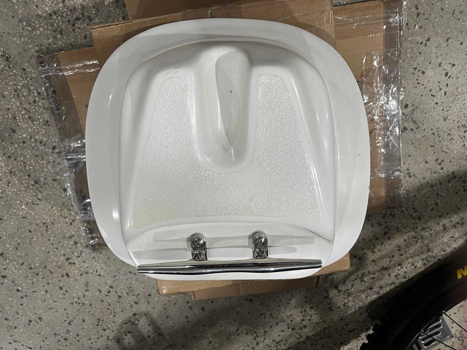 Основа за монтаж на Motorguide или iPilot в/у надуваема лодка