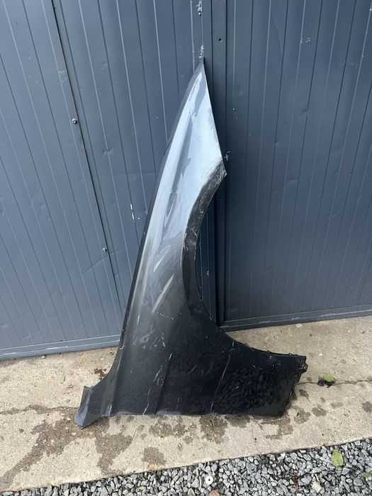 Aripa stanga fata bmw seria 3 f30