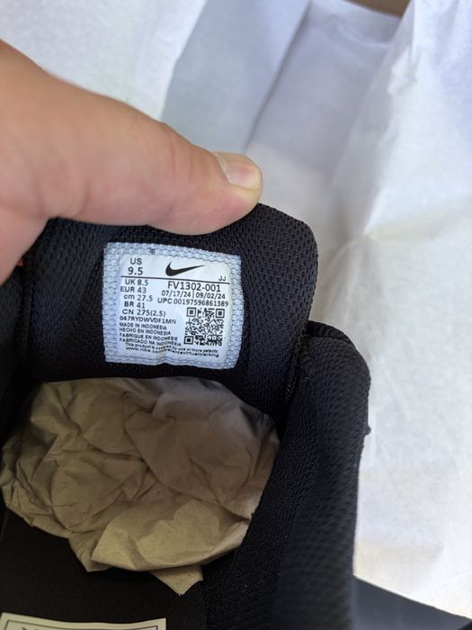 Adidasi nike barbatesti
