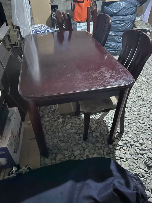 Продам стол и стулья