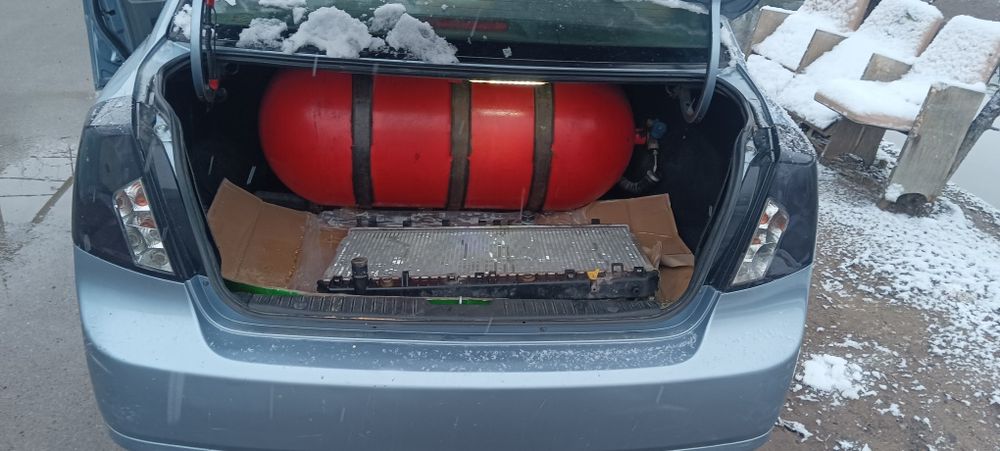 Продается Лассети автомат 1,6