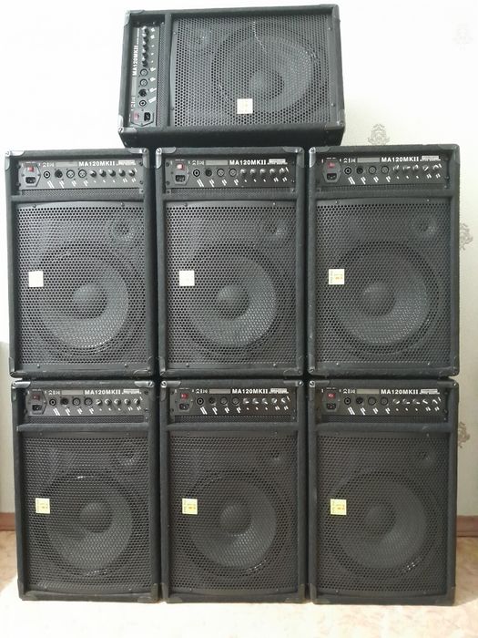 Продам активные мониторные колонки.