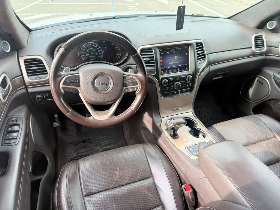 Jeep Grand Cherokee Summit