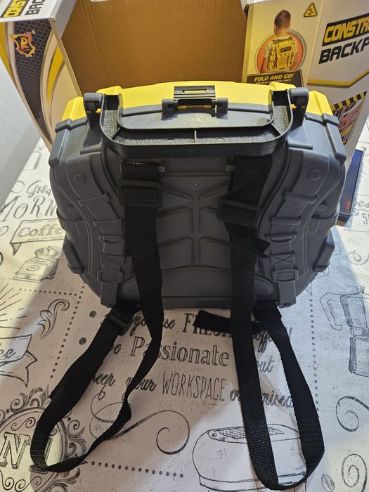 Продам игровой детский конструктор.