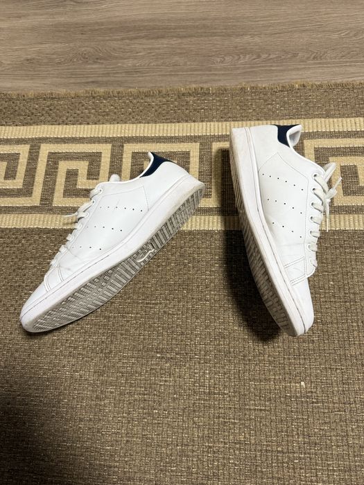 Продам 2 пары кроссовок Adidas , оригинал
