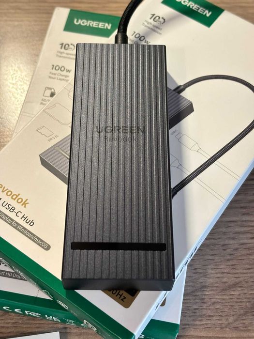 Hub USB-C, 8 in 1, Ugreen Revodok Pro, nou