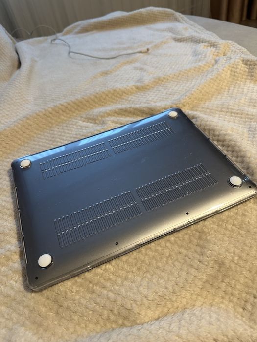 MacBook Pro 13” 2019 | Touchbar, Intel I5, 8Gb RAM, 256Gb SSD