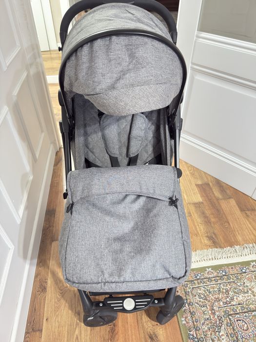 Коляска прогулочная в идеальном состоянии