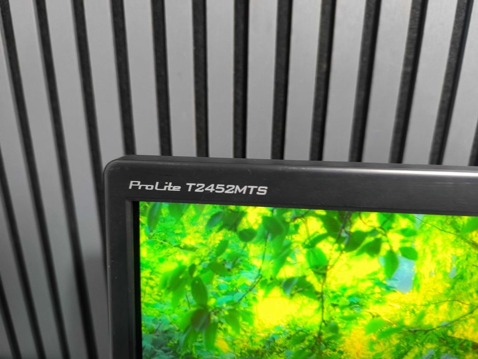 Monitor iiyama ProLite T2452MTS 24 inch touchscreen