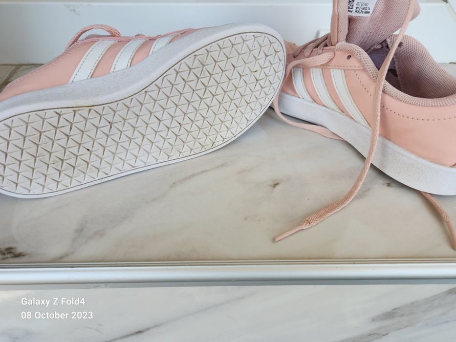 Adidas маратонки nom 31,5  .