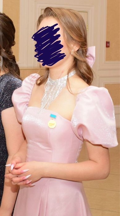 Платье на выпускной.