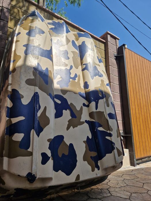 Продам лодку с мотором