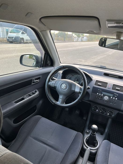 Suzuki Swift 2008 1.3 benzină înmatriculat