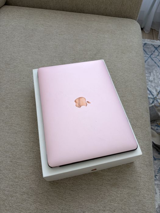Продам macbook retina 12' 2017 8 gb / 512 gb ssd