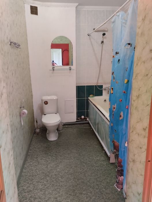 Продам 2х квартиру р-н ДКС.