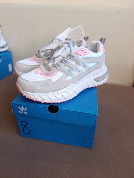 Дамски и мъжки маратонки Adidas