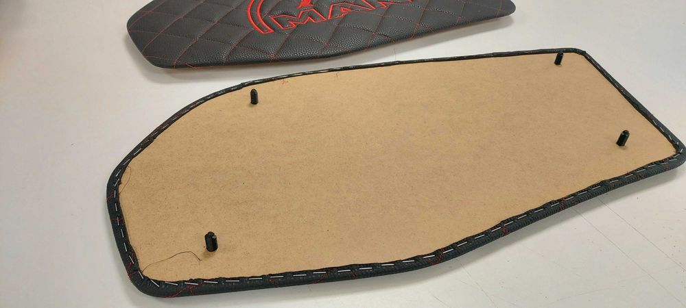 Кожени кори за врати MAN TGA / TGL различни цветове