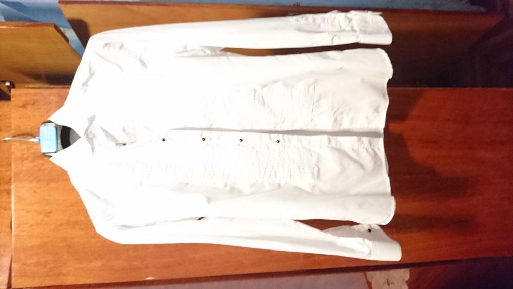 Costum,camasa,papion