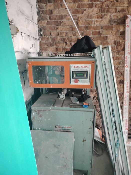 Аппарат для производства пластиковых окон