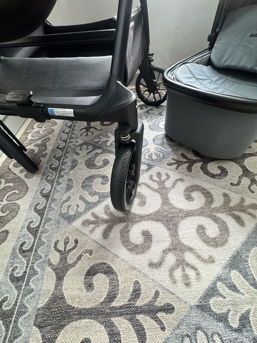 Продам коляску 2 в 1