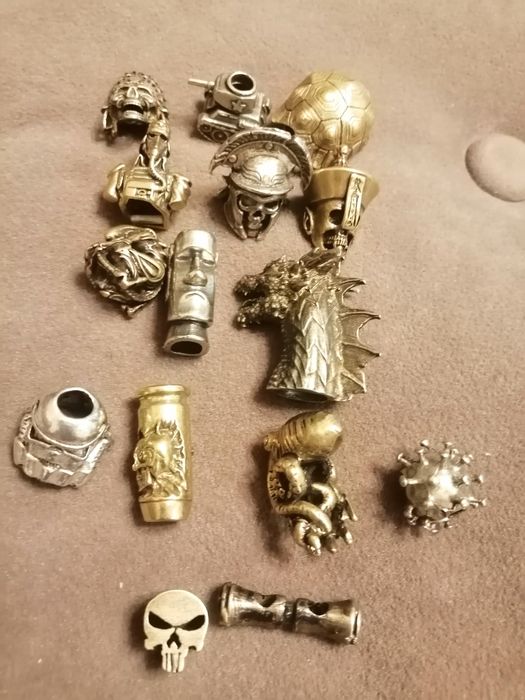 Бусины для украшения темляков.