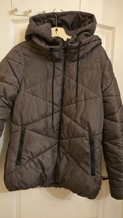 Продавам яке на House