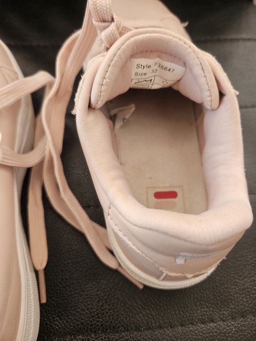 Adidași Fetite mărimea 32.