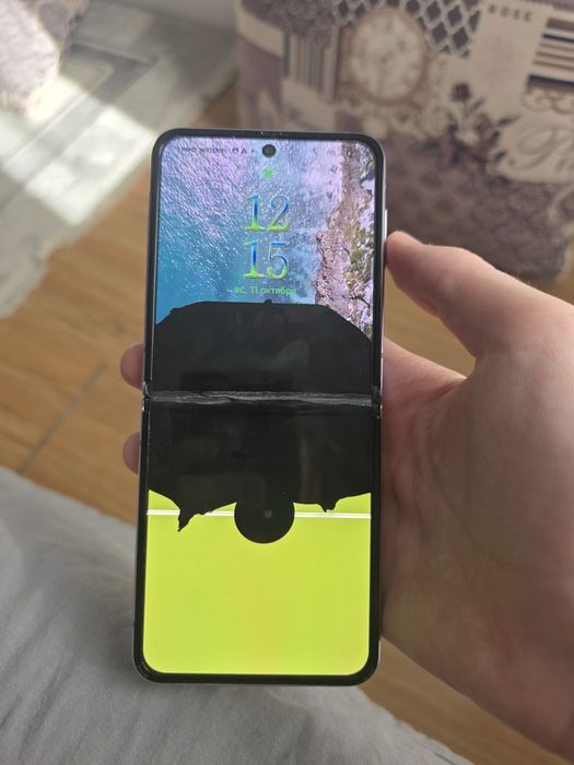 Z 4 flip 256 гб обмен