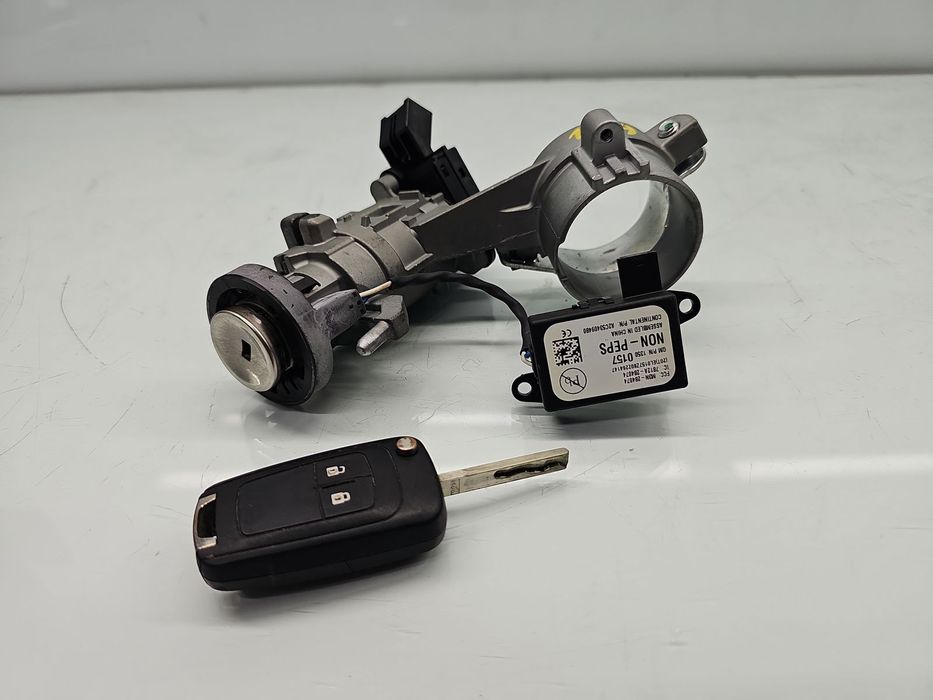 Contact cu cheie  Opel Zafira C (P12) [Fabr 2011-2017] 20939745 2.0 C