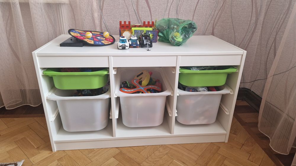 Продам стеллаж для игрушек IKEA