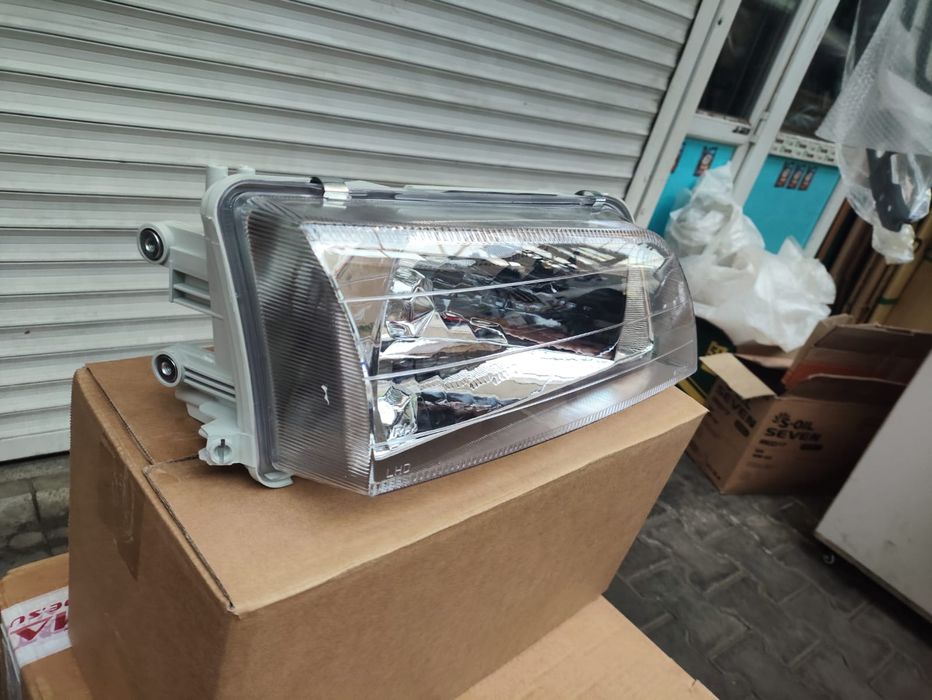 Ниссан Максима хрусталь фара/ Nissan Maxima А32