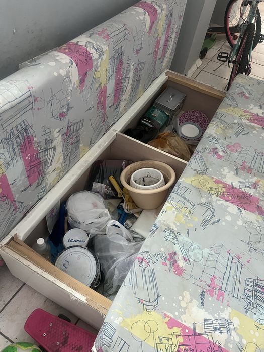 Продам диван за 8000 тг. Срочно