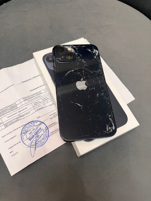 Продам iPhone 13 айфон 13