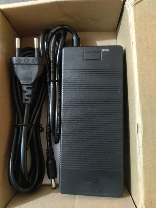 Alimentor li-ion16,8v, 5A