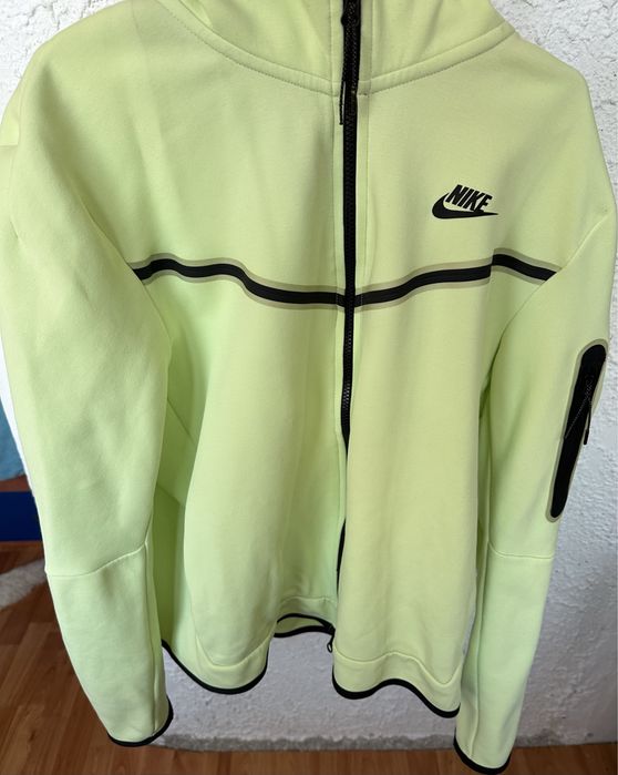 Nike Tech Lime (marimea L)