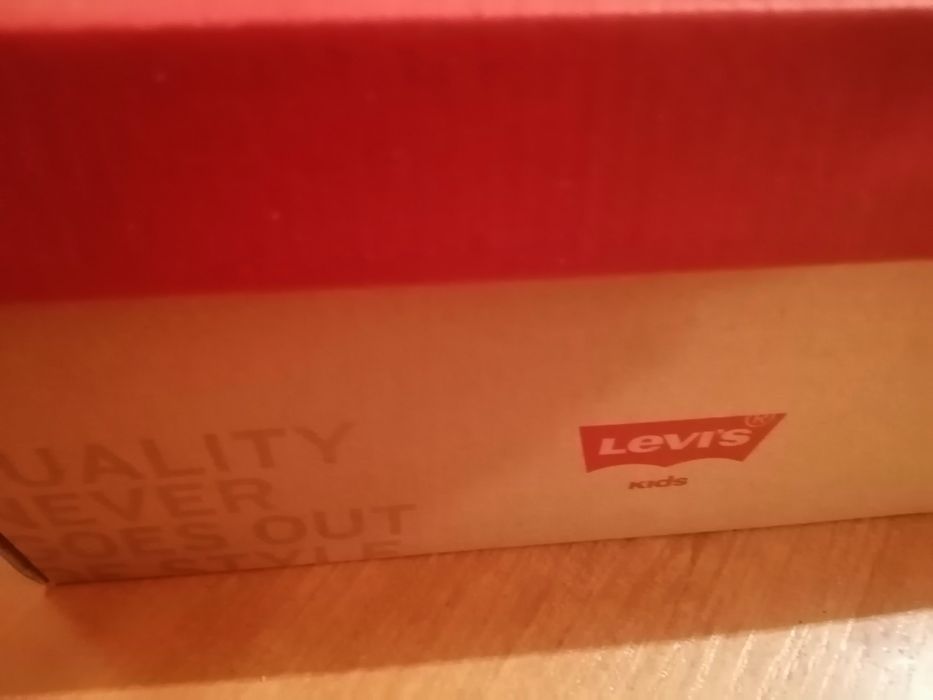 Дамски маратонки Levi's