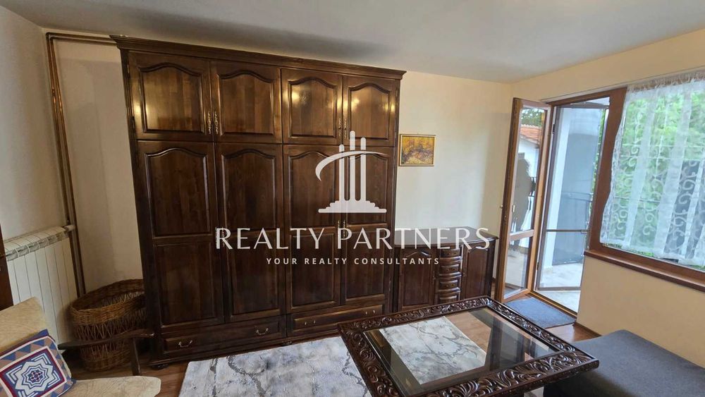 Дава се под наем Етаж от къща в с. Рударци, Област Перник - 75 кв.м за 392.7 € - Снимка #2