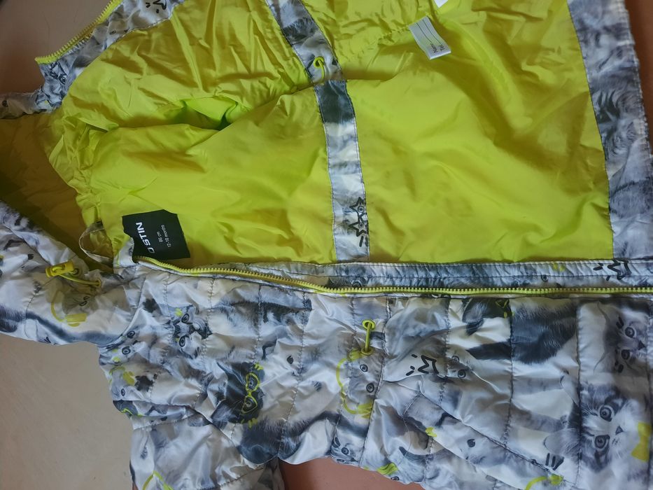 Удлинённая курточка для девочки