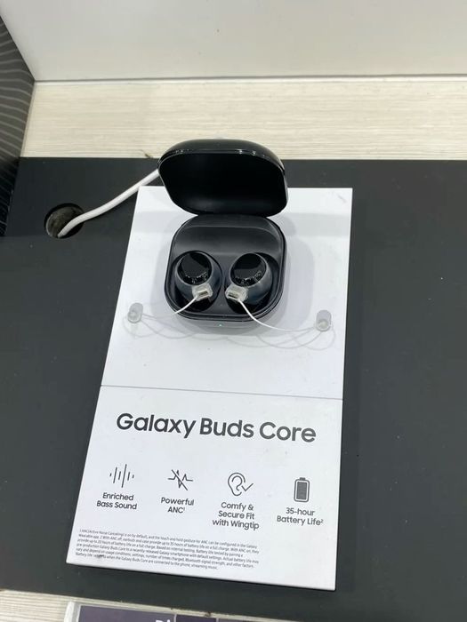 Наушники Samsung GALAXY BUDS CORE