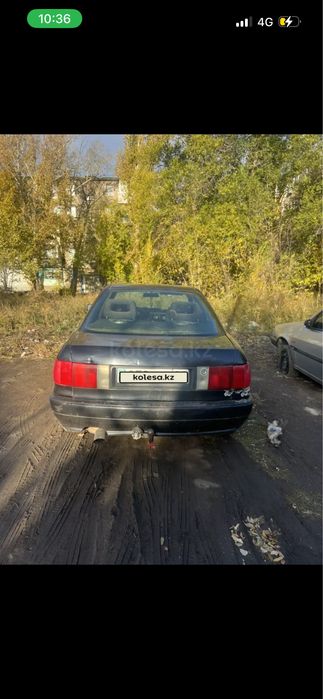 продам ауди б4 год 1993