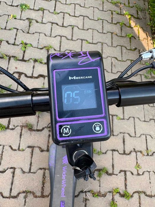 Trotineta electrica Mercane Wide Wheel Pro Dual Motor cu defect