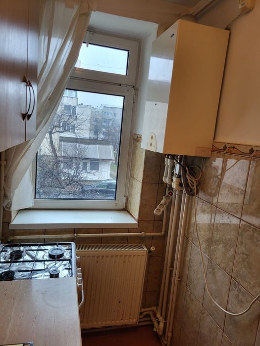 Garsoniera de inchiriat Mărăței, la D-uri, mobilată si utilată,  et.1.