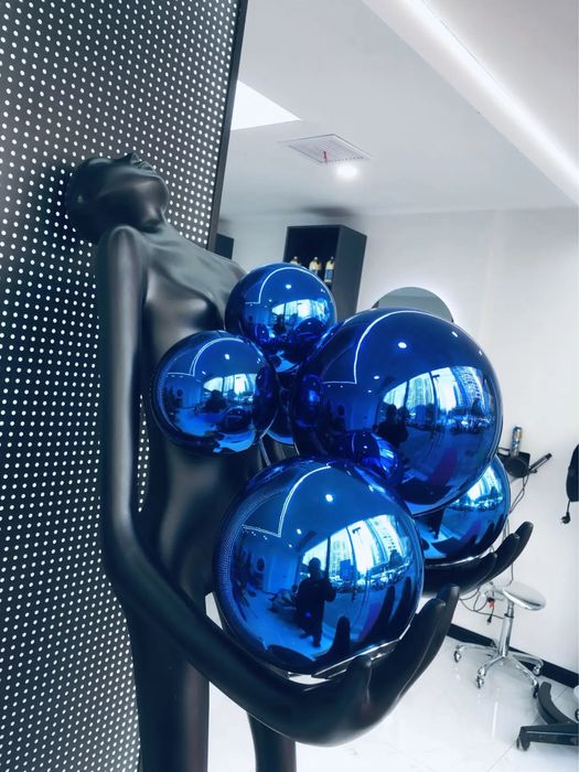 Продаетсв Статуя торшер